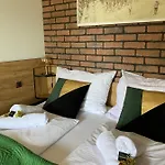 Gold Mountain Apartman
